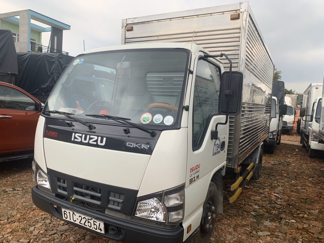 Giá xe tải ISUZU 2 Tấn Thùng Kín Composite  Thế Giới Xe Tải 3S  Cung cấp xe  tải HyunDai các loại