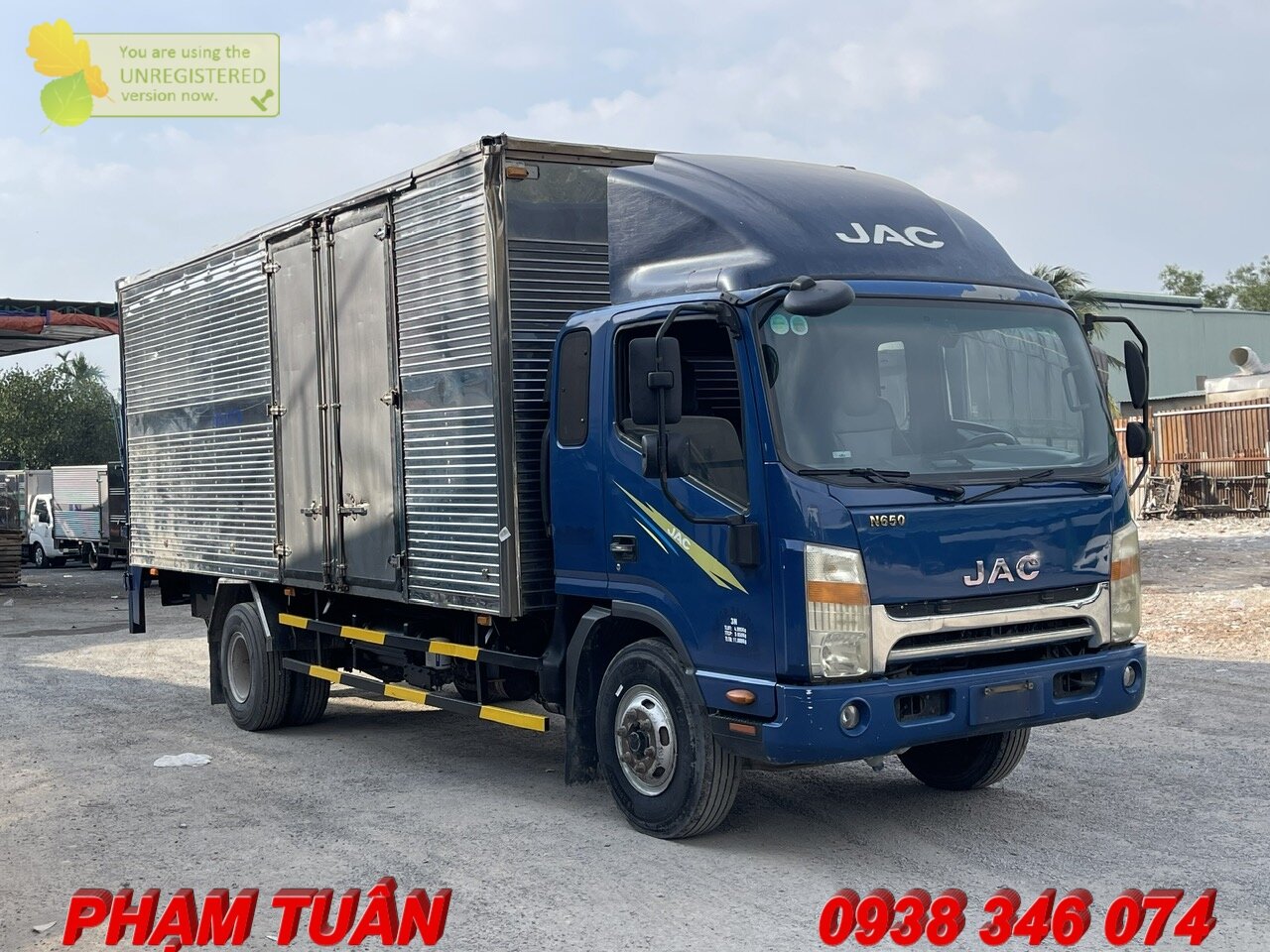 Bán Xe Tải Cũ Jac N650 Plus Thùng Kín Gắn Bàn Nâng Tải 5850 Kg Đời 2021