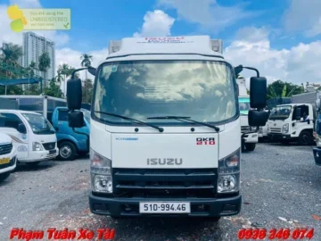 Xe Tải Cũ Isuzu 1T9 QKR 210 Thùng Kín Siêu Lướt 1.900 Km Đời 2024